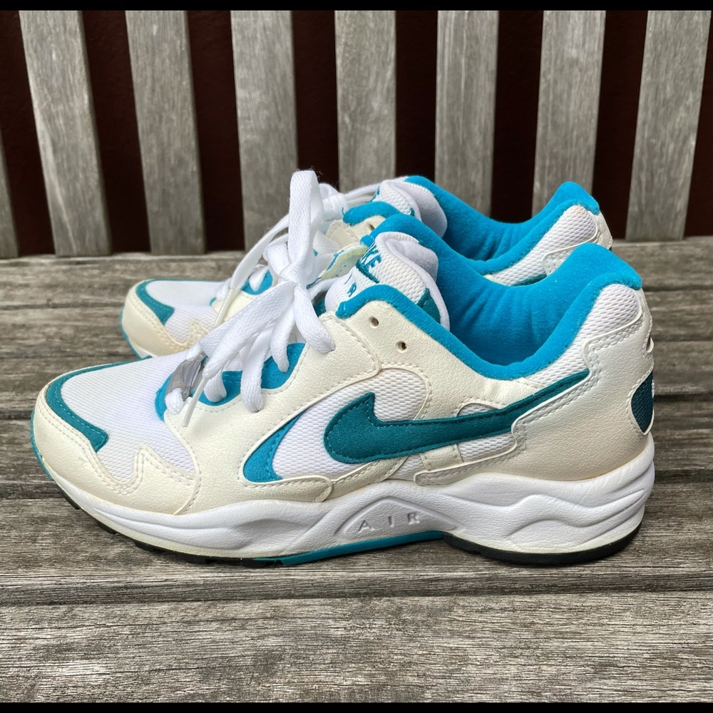 Vintage Nike Air Windrunner 6.5 sneakers vtg 90s